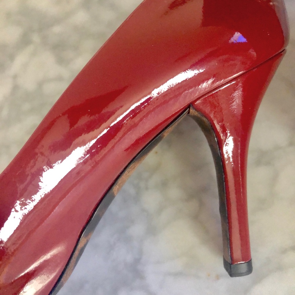 Dolce & Gabbana red patent leather heels - Picture 4 of 8